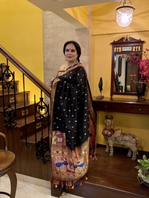 Nivedita K